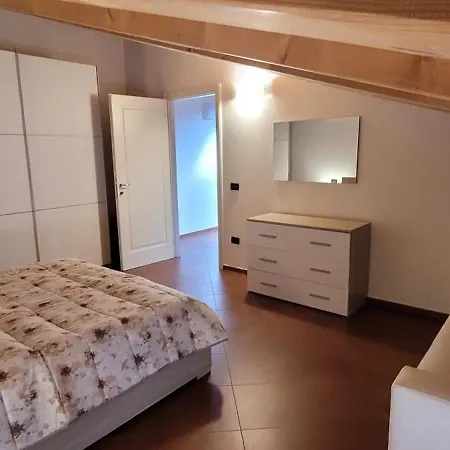 Relax A Due Passi Dal Castello Estense شقة